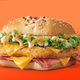 Imagen para el artículo titulado McDonald's se está quedando sin pollo en España por la crisis de suministro